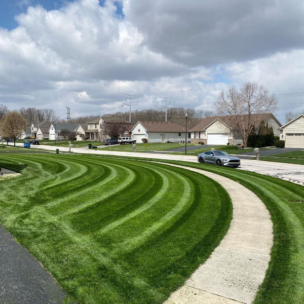 Burr Ridge lawn mowing service